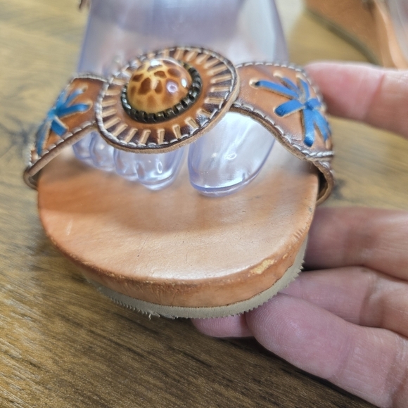 L'Artiste By Spring Step Sesame Wedge Tooled Hand Painted Leather Sandals - Picture 12 of 12